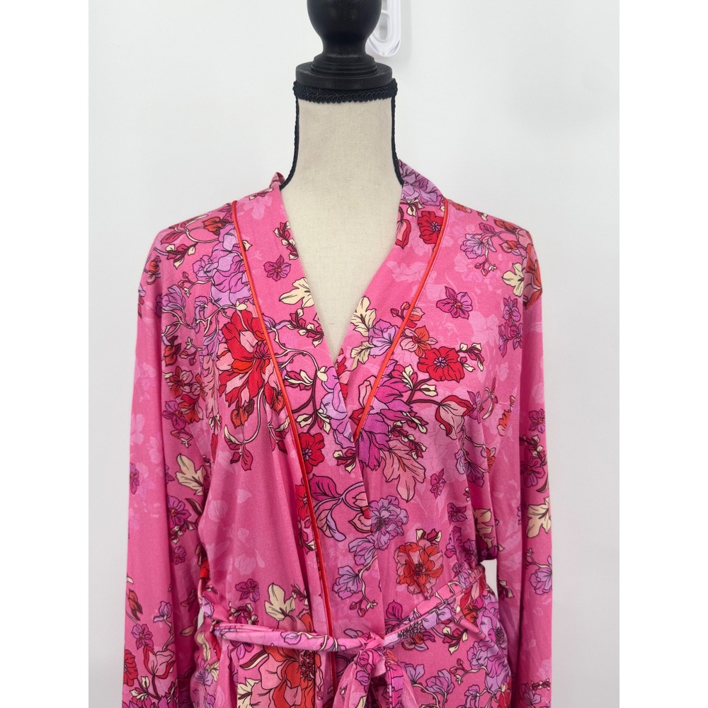 Johnny Was Pink Floral Satin Robe - Picture 2 of 16